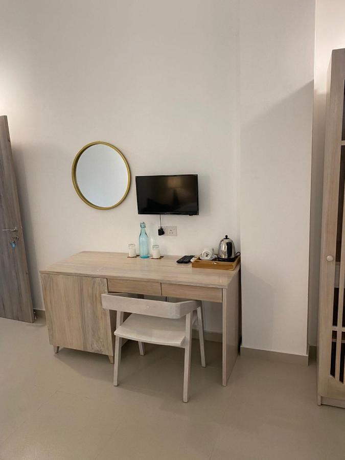 Hotel Oviya Vavuniya Zewnętrze zdjęcie