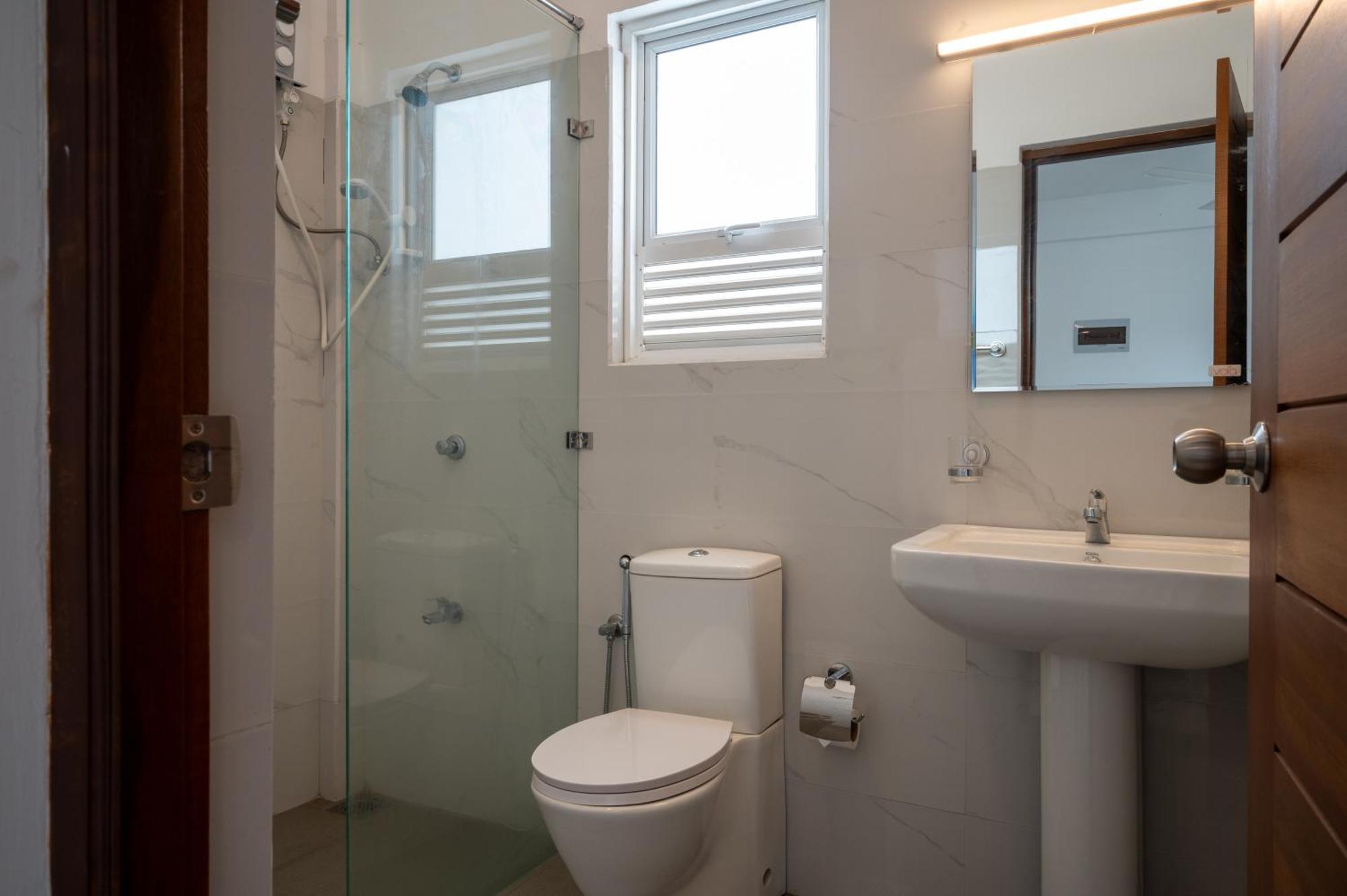 Hotel Oviya Vavuniya Zewnętrze zdjęcie