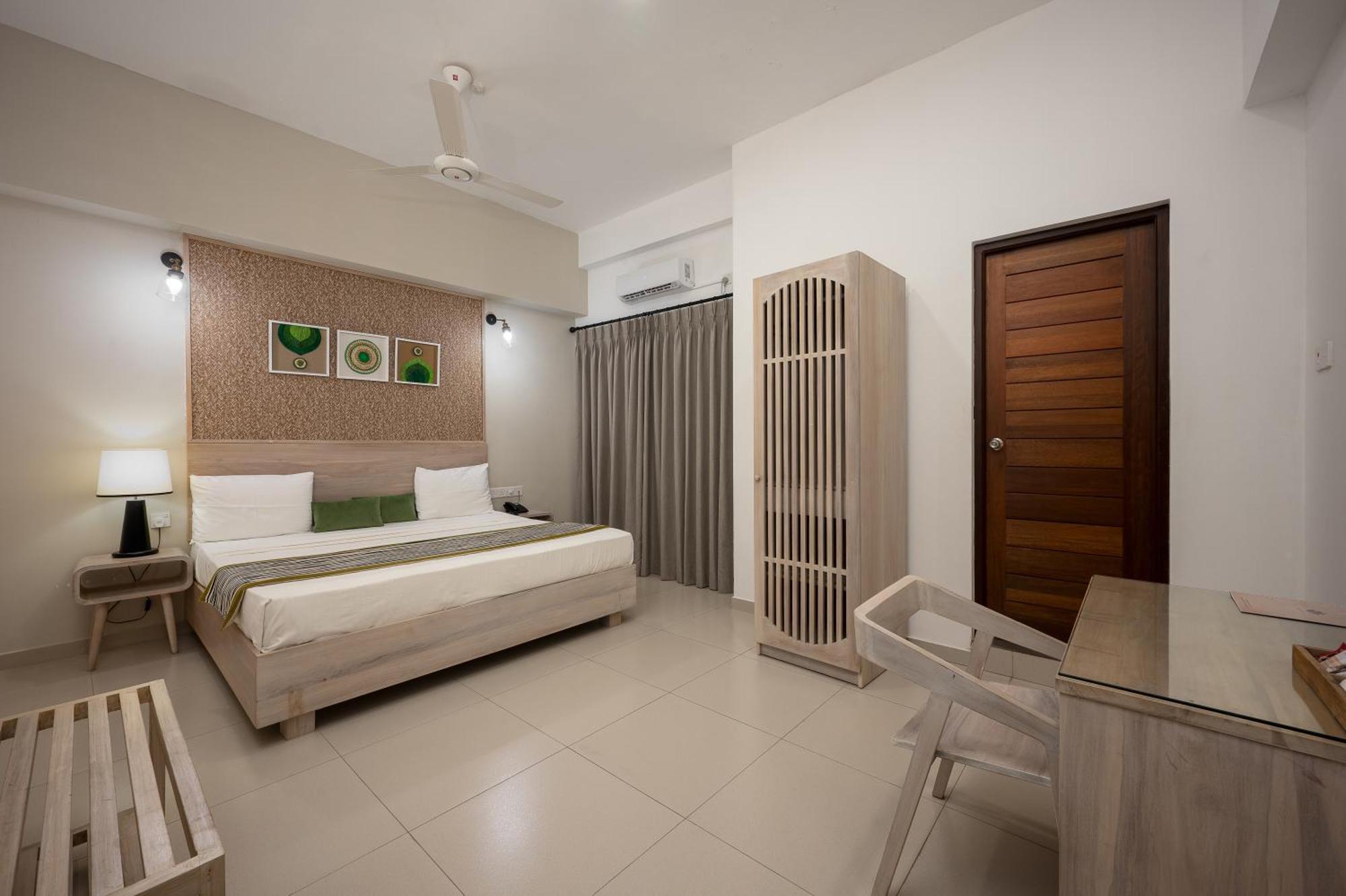 Hotel Oviya Vavuniya Zewnętrze zdjęcie