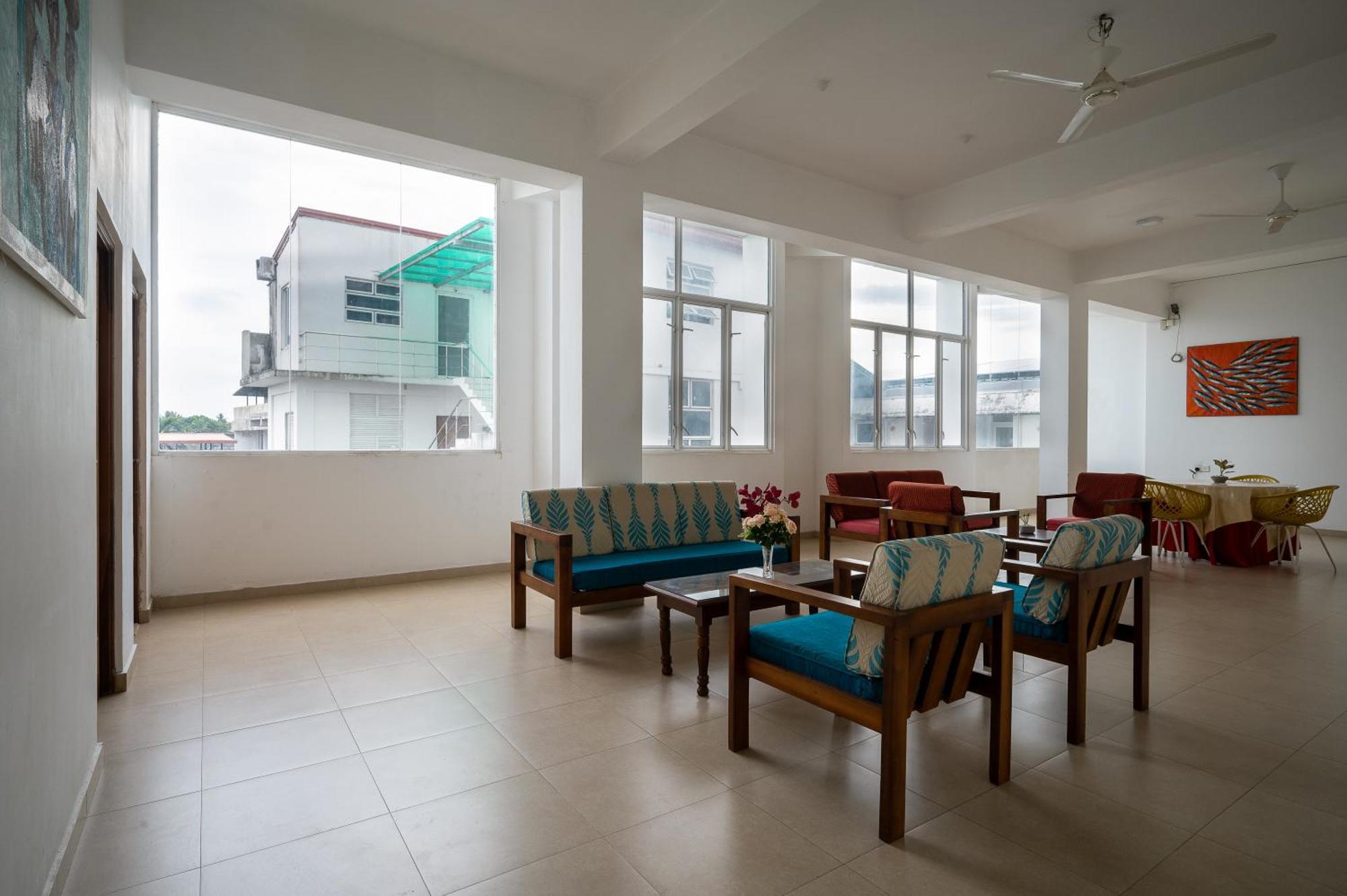 Hotel Oviya Vavuniya Zewnętrze zdjęcie
